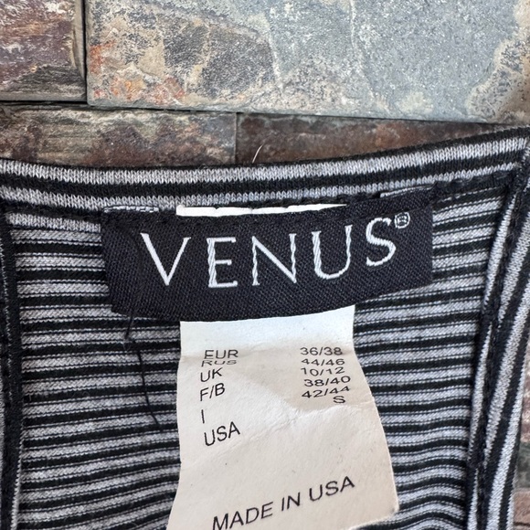 VENUS Ruched Tank Top - Picture 5 of 7
